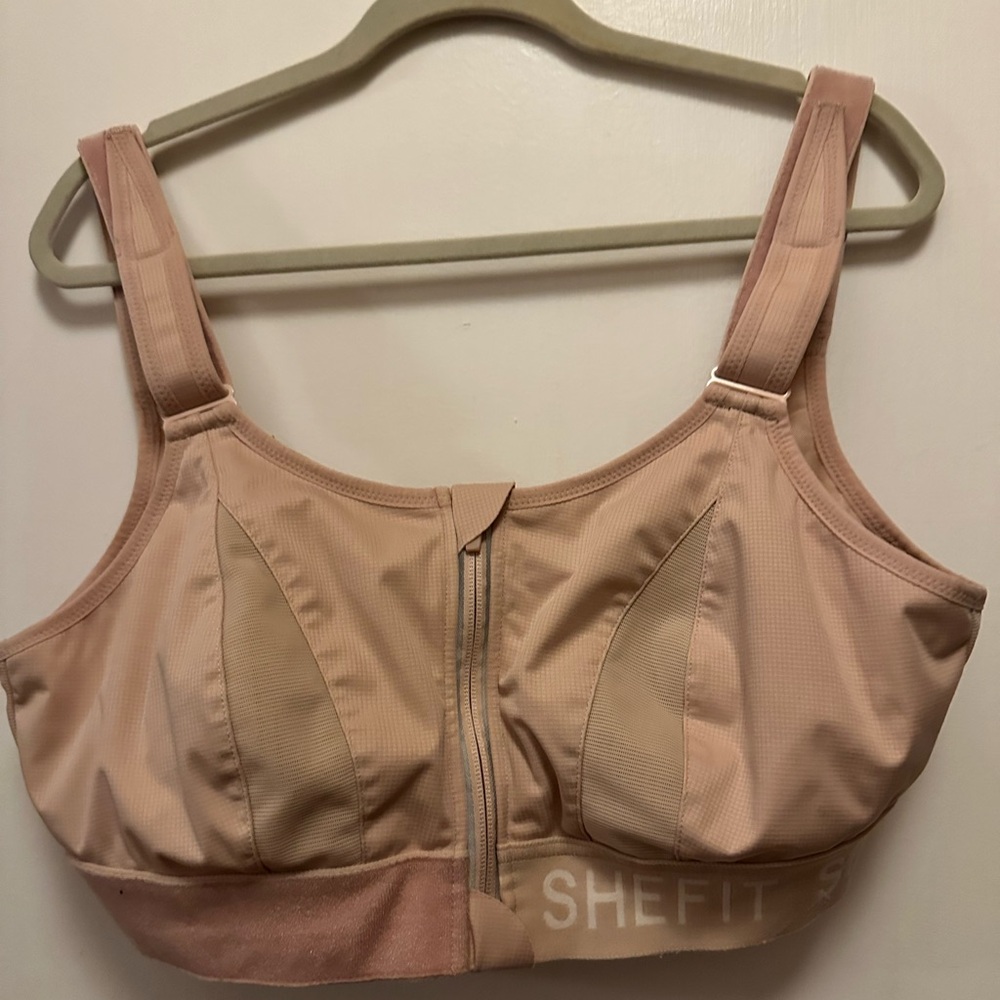 SHEFIT Sports Bra